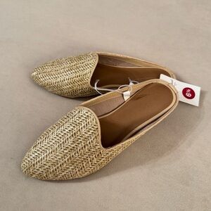 Universal Thread Violet Women's Tan Woven Slip-On Mules NWT